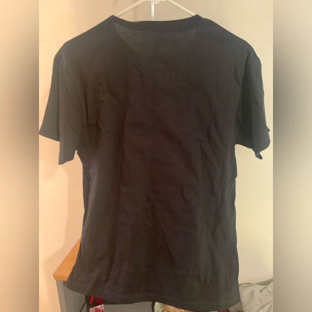 Powered By K-Pop And Bubble Tea Black T Shirt KPop Music Tee Size Medium - Picture 6 of 6